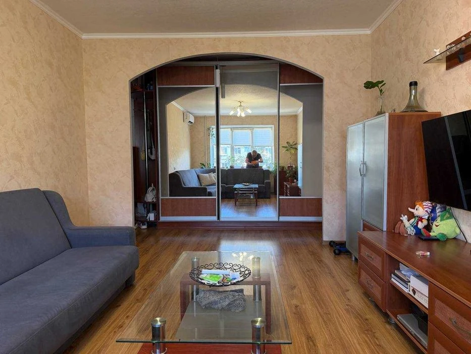 Buy an apartment at Topole-3, 47