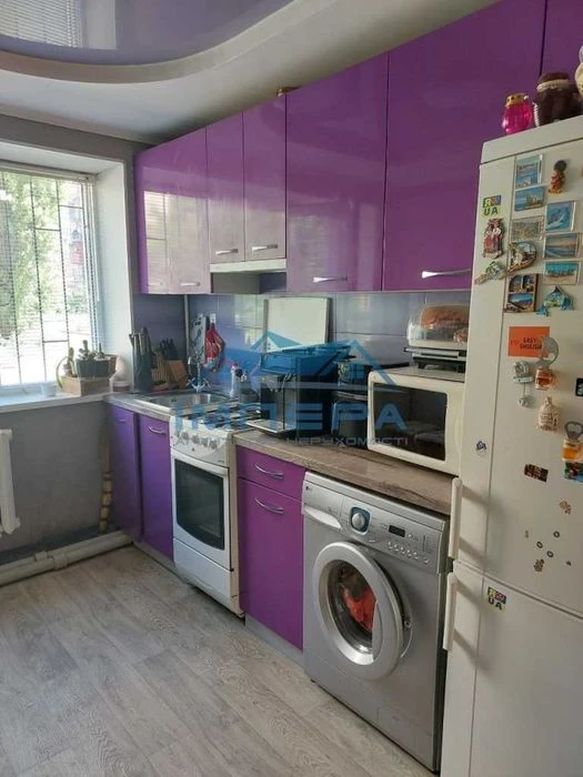 Продаж 1 - кімнатної квартири по кільцю
