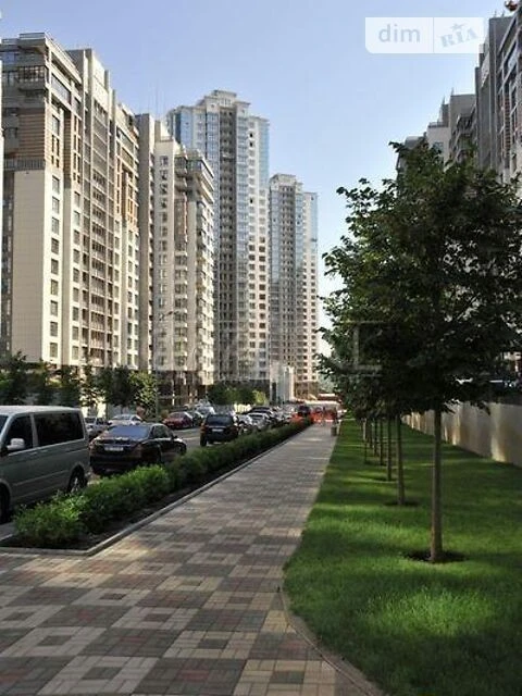 Sale of 2-room apartment 91 sq. m on Andriy Verkhoglyada St. 8MA CHE
