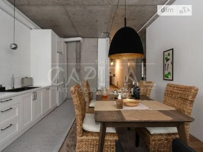 Продаж 3к квартири 146 кв. м на вул. Андрія Верхогляда 16 •