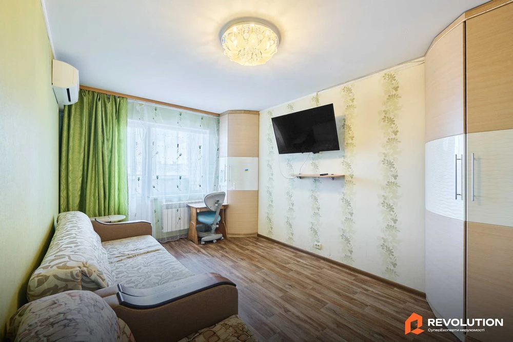 Без комісії. Продаж 3к квартири 75.9м2, Харківське шоссе 168