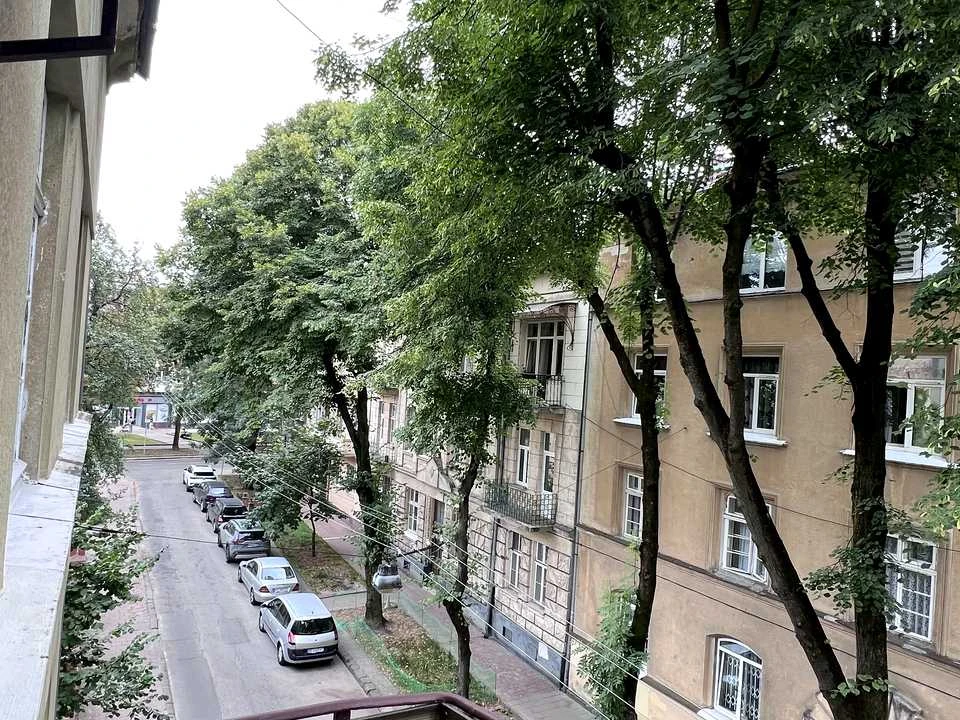 Квартира. Львов, Грицька Чубая ул. ()