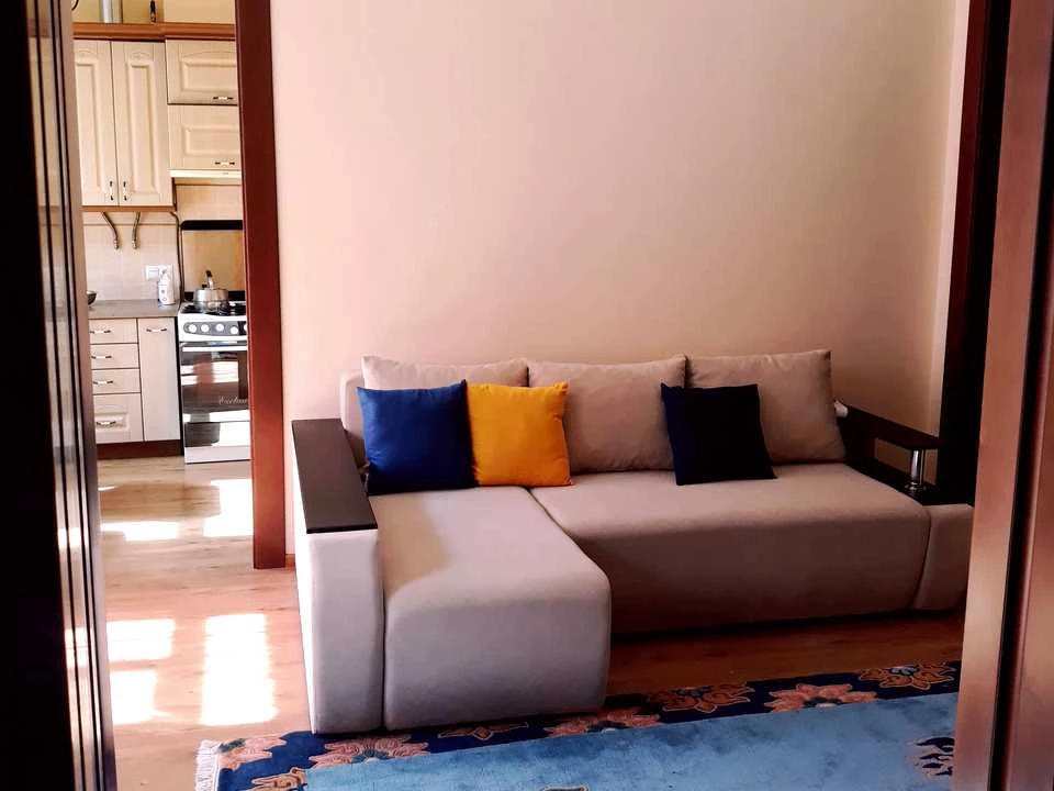 Apartment. Kyiv, Naberezhno-Khreshchatykskaya