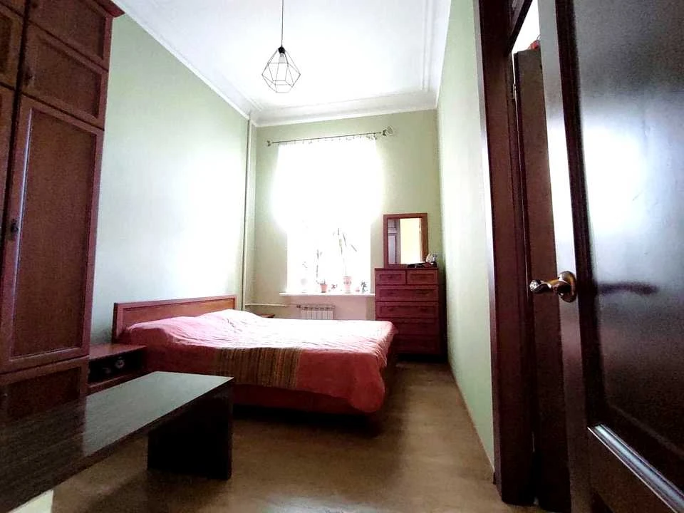 Apartment. Kyiv, Naberezhno-Khreshchatykskaya