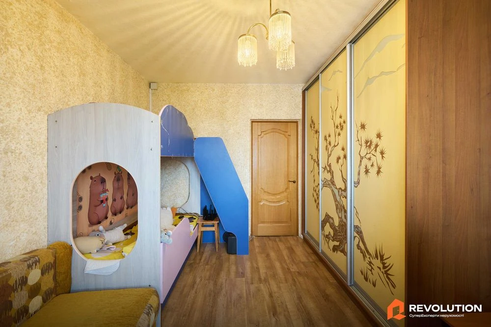Без комісії. Продаж 3к квартири 75.9м2, Харківське шоссе 168