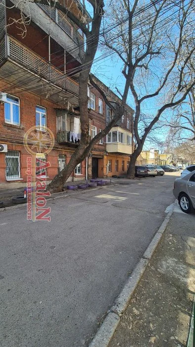 Продам 2-х комнатную квартиру на Водопроводной.