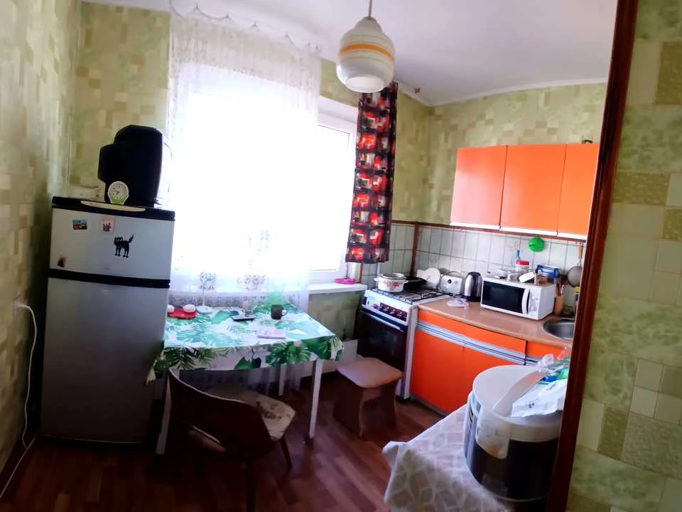 Apartment. Kharkiv, Peremohy Avenue.