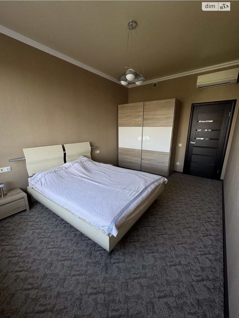 Продажа квартир Приморский.