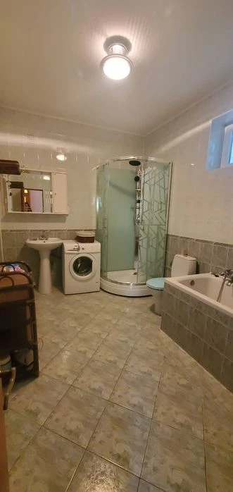 Продам Дом 2 эт общая площадь 126 м, ЖМ, "Луч" улица Венгера
