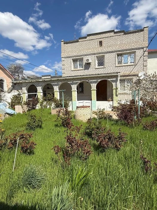 Продам Дом 2 эт общая площадь 126 м, ЖМ, "Луч" улица Венгера