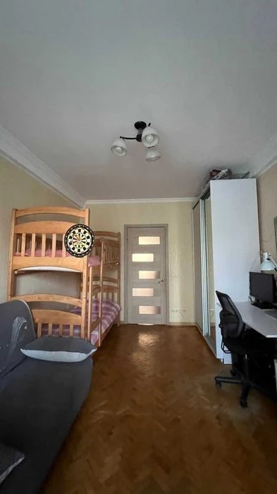 sale of an excellent 1-room apartment at Oresta Levytsky 19 (without