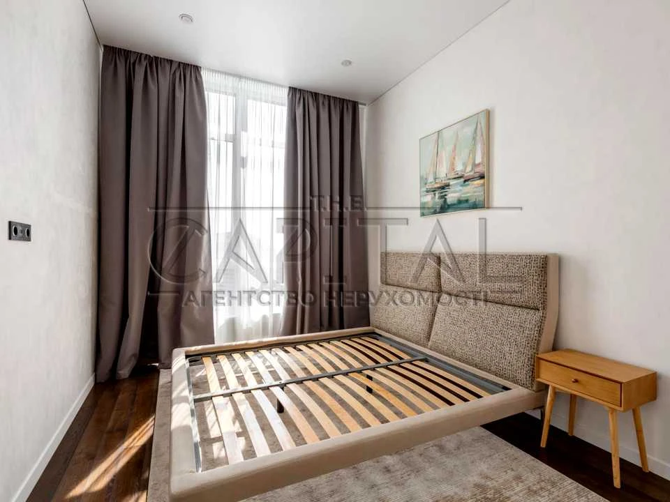 Apartment. Kyiv, Dniprovska Naberezhna St.