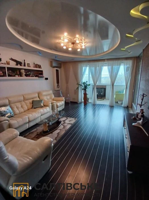 3884-OM Selling a 3-room apartment 97 sq.m. in a new building on the Northern Salt