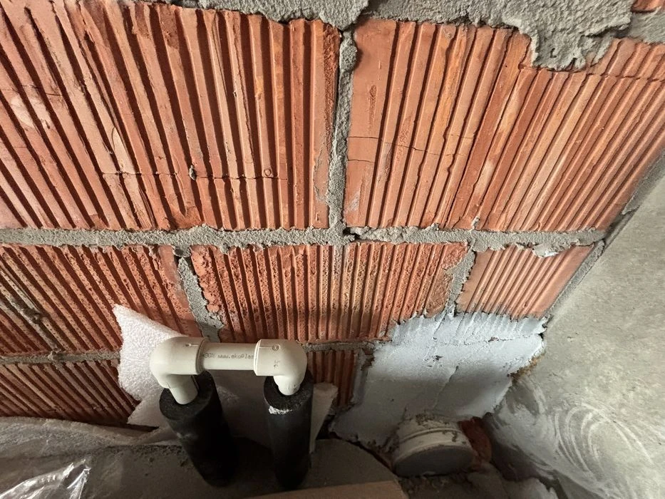 Новострой с газом! 4й этаж, 4 окна. Центр Днепра.