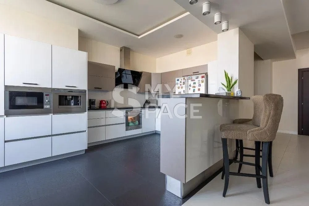 Penthouse 280m2 luxury renovation