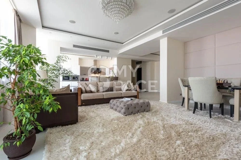 Penthouse 280m2 luxury renovation