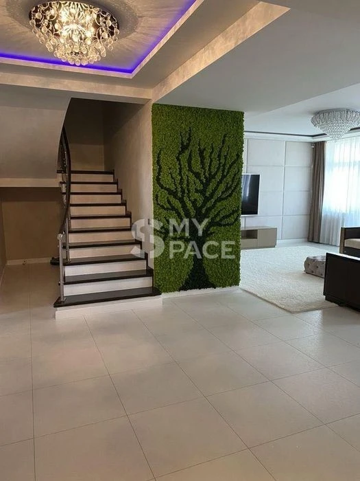Penthouse 280m2 luxury renovation