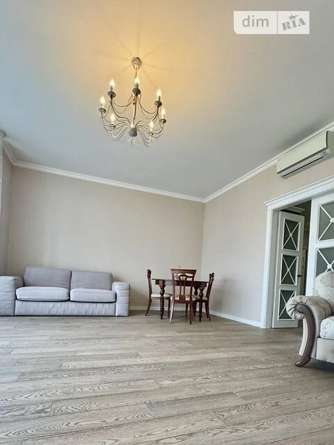 Sale of 3-room apartment 139.1 sq. m. on Vasylya Tyutyunnyka street • ID