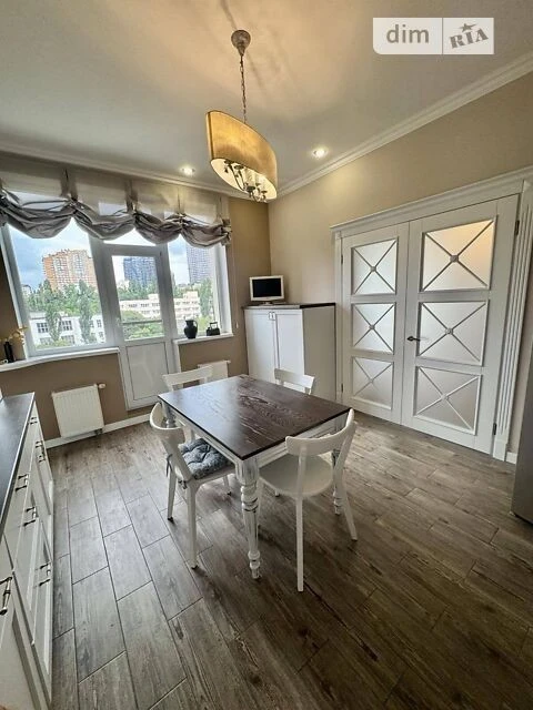 Sale of 3-room apartment 139.1 sq. m. on Vasylya Tyutyunnyka street • ID