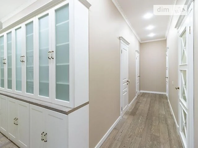 Sale of 3-room apartment 139.1 sq. m. on Vasylya Tyutyunnyka street • ID