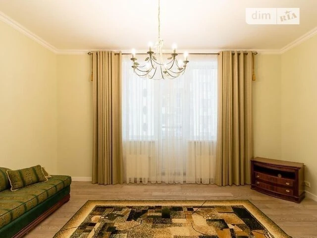 Sale of 3-room apartment 139.1 sq. m. on Vasylya Tyutyunnyka street • ID