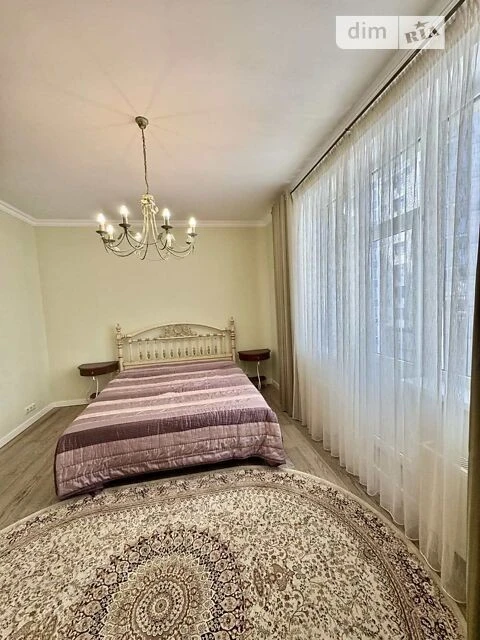 Sale of 3-room apartment 139.1 sq. m. on Vasylya Tyutyunnyka street • ID