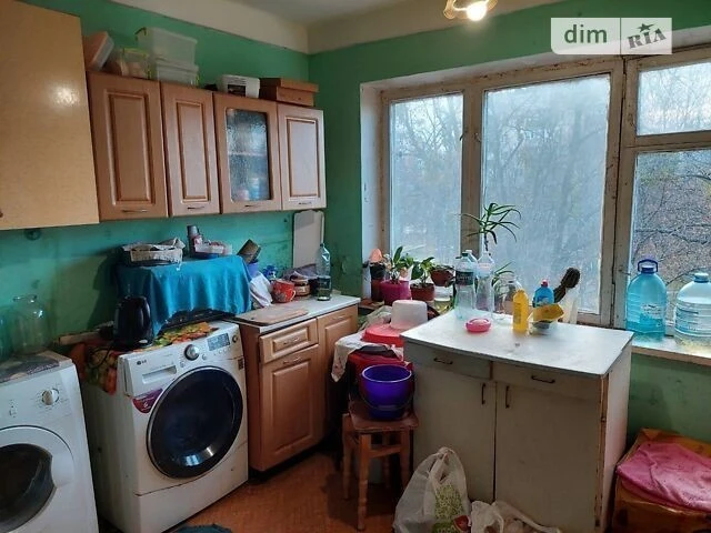 Room for sale 16.4 sq. m. on Igor Turchyna St. 12G • ID 341