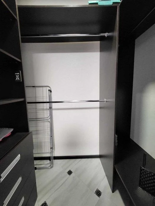 For sale 1 room, 2 Dragomanova St., S=50.2 sq. m, Poznyaki, kl.
