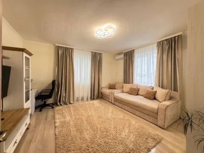 Продаж 2к квартири з ремонтом/Новий Район/68 м2/Газове опале