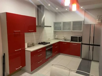 For sale 3-room apartment on Sakharova Street