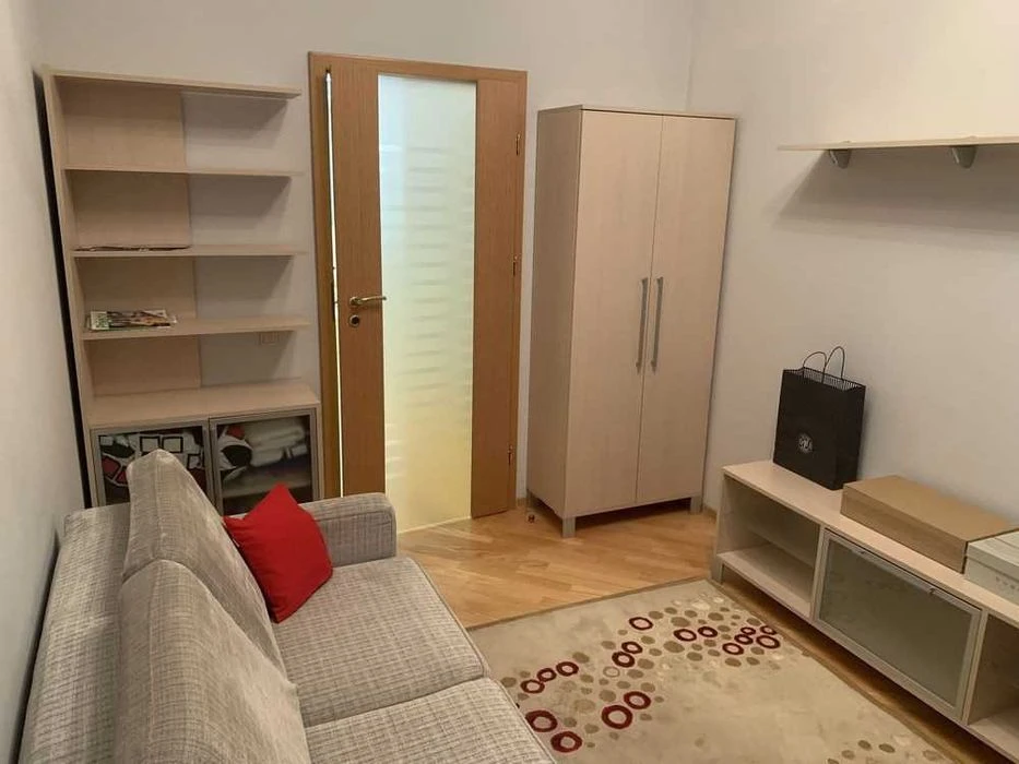 For sale 3-room apartment on Sakharova Street