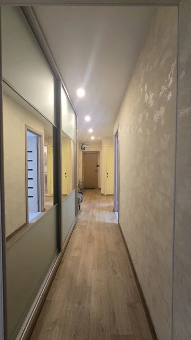 Продам 3к квартиру на Поля Титова Янгеля