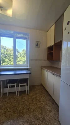 Продам 3к квартиру на Поля Титова Янгеля