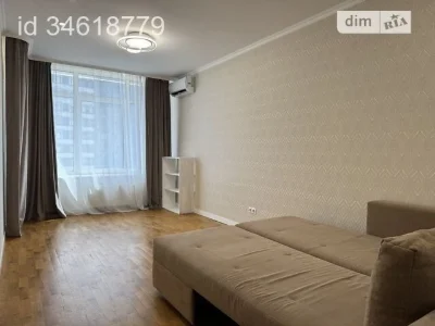 Продаж 1к квартири 47.6 кв. м на вул. Євгена Сверстюка 6 • I
