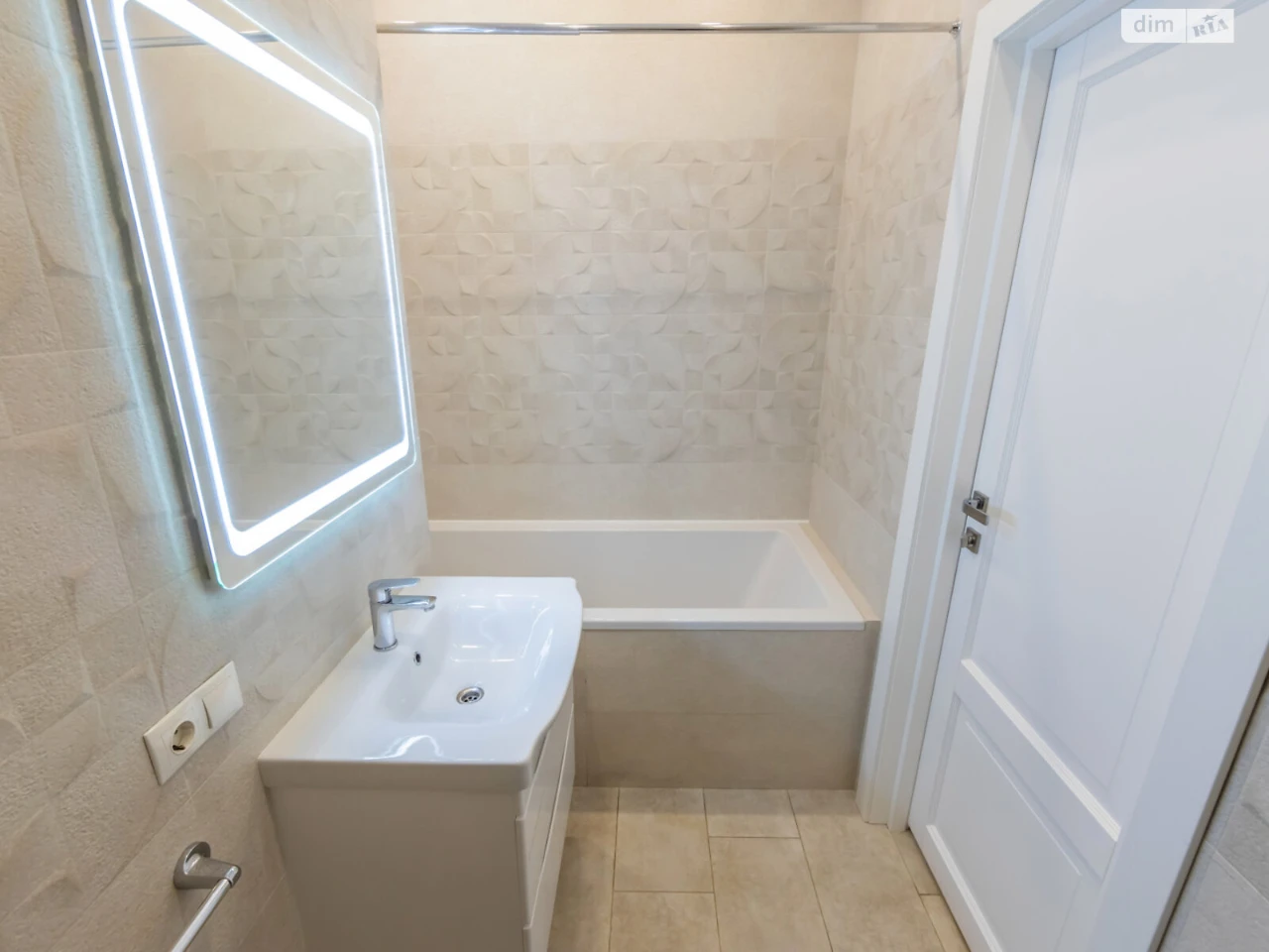 Apartment for sale in Saperne Pole