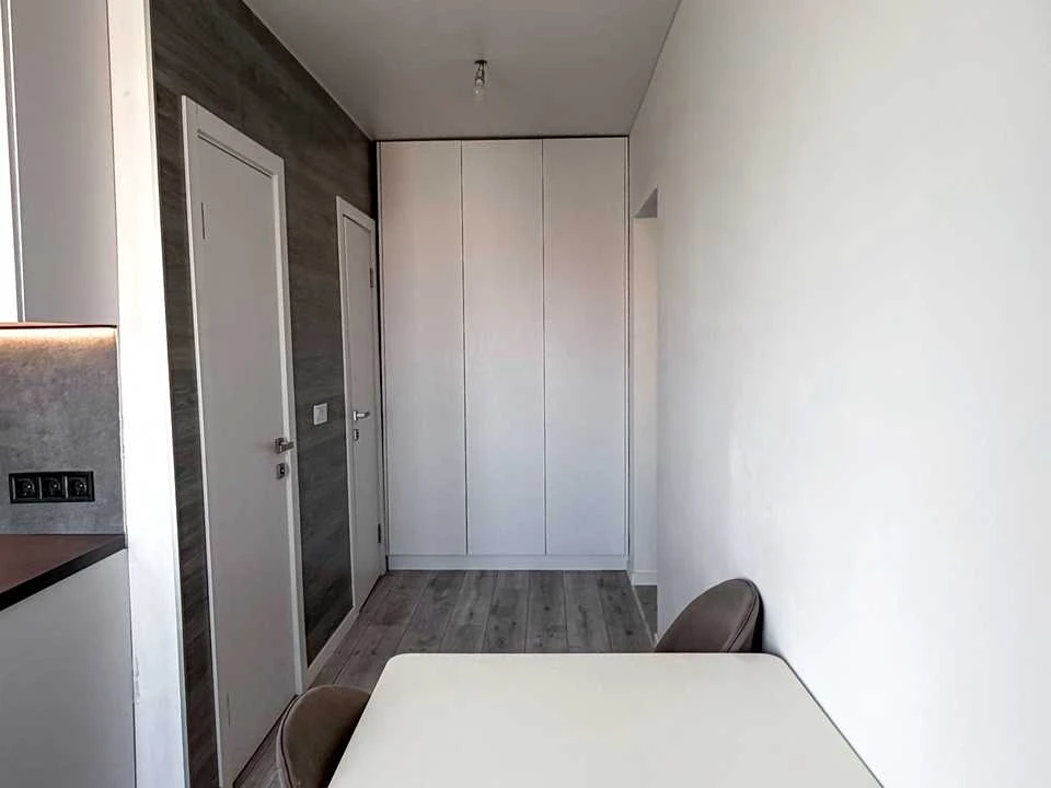 Apartment. Kyiv, Chervonoi Kalyna Ave. (Volodymyr Mayakovsk
