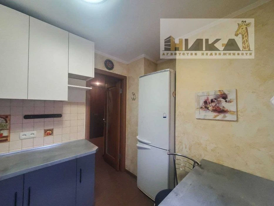 Продам 3 кімнатну квартиру вул. Руставі