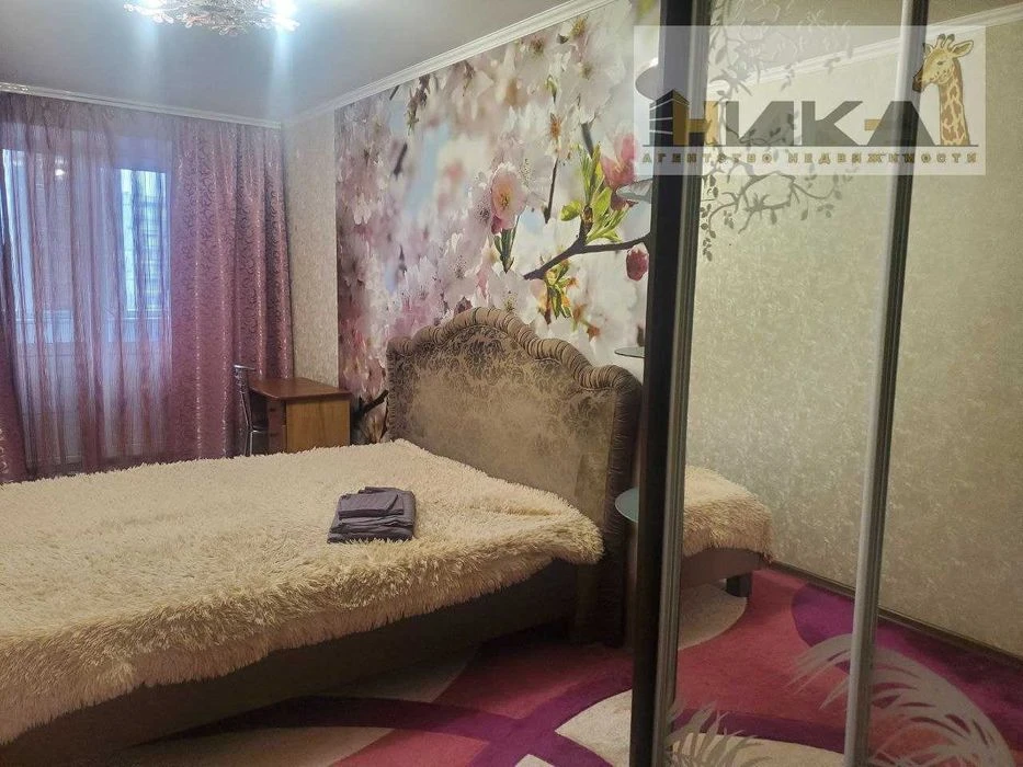 Продам 3 кімнатну квартиру вул. Руставі