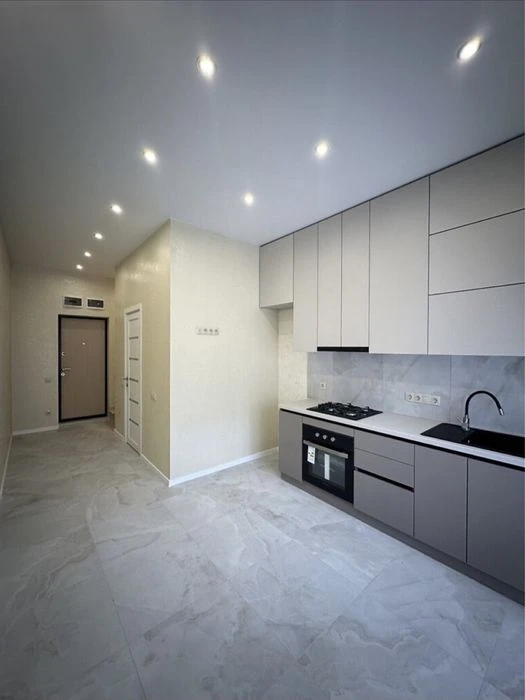 Duplex apartment with private BBQ area | Available with Voucher