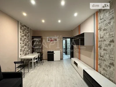 Продаж 3к квартири 67 кв. м на вул. Богдана Хмельницького 68