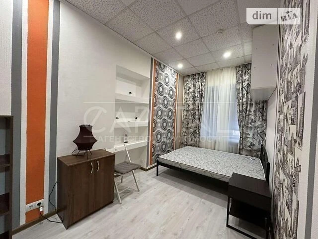 Продаж 3к квартири 67 кв. м на вул. Богдана Хмельницького 68