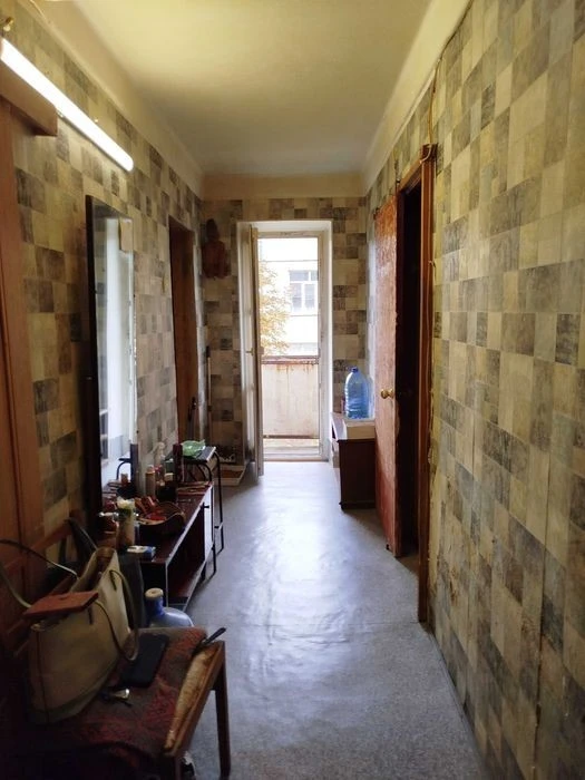 SALE of a 2-room apartment on Roman Ratushny, 3 Volgogradsk