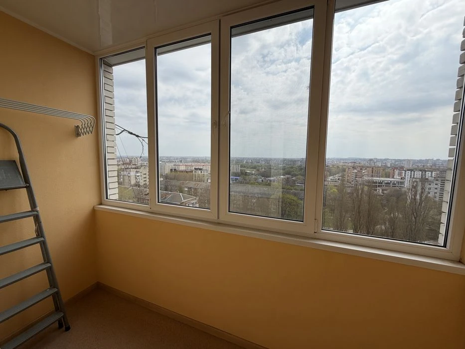 Продаж квартири Виставка