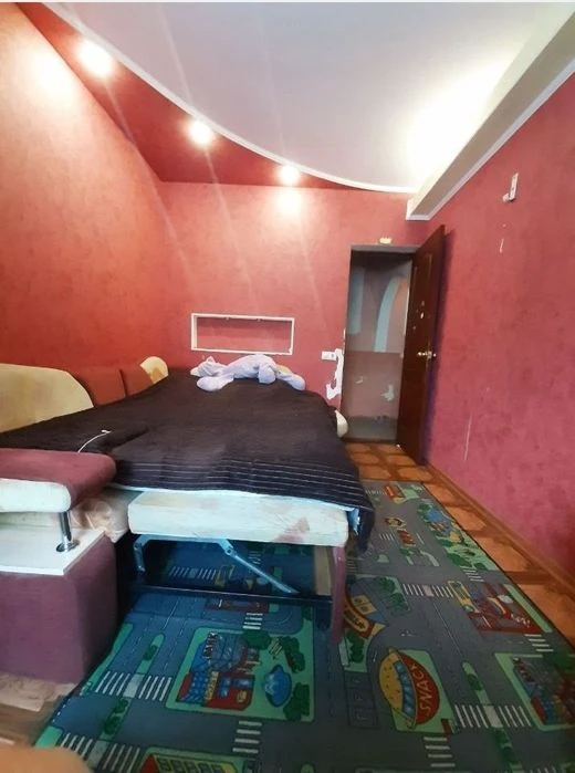 Selling a 4-room apartment, Alekseevka, Pobedy Ave., 61b