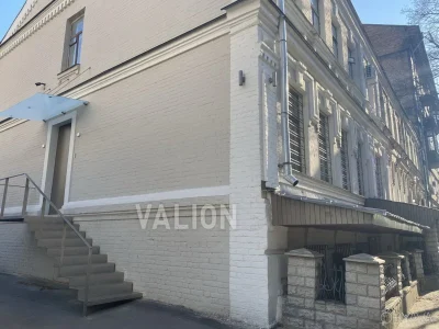 4-комнатная квартира, 100 кв.м