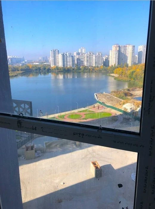 ЖК Лебединий, Ревуцького 40-В, м. Харьківська, 3-ка 90м2, ви