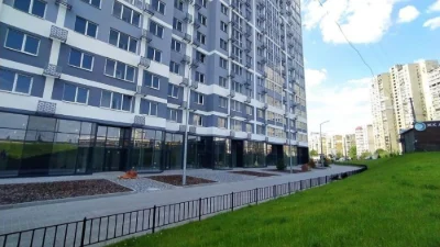 ЖК Лебединий, Ревуцького 40-В, м. Харьківська, 3-ка 90м2, ви