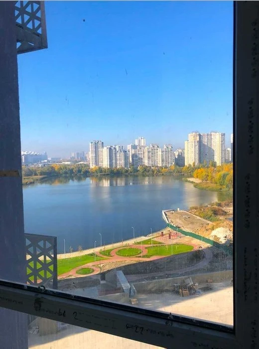 ЖК Лебединий, Ревуцького 40-В, м. Харьківська, 3-ка 90м2, ви