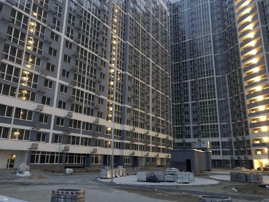 ЖК Лебединий, Ревуцького 40-В, м. Харьківська, 3-ка 90м2, ви