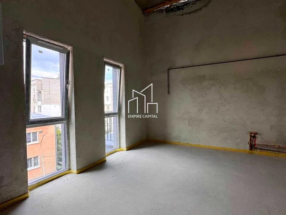 Apartment. Lviv, Meblyarska St., (House)